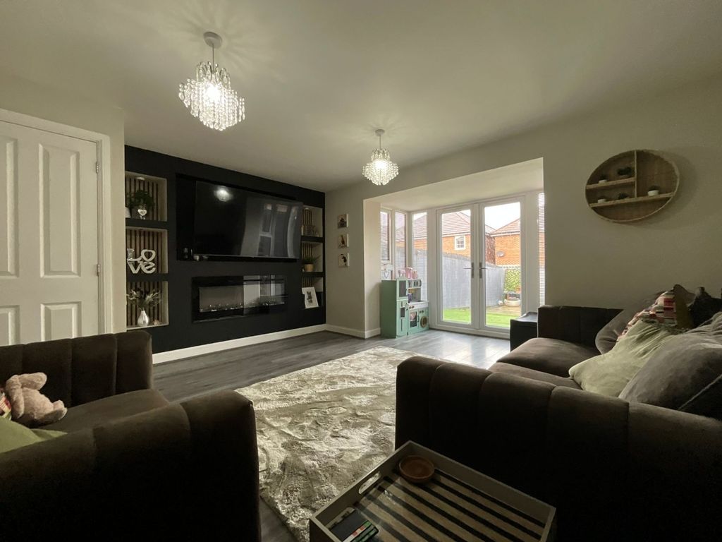 Additional image 5 of 4 bed semi-detached house for salePortrush Drive, Hebburn NE31