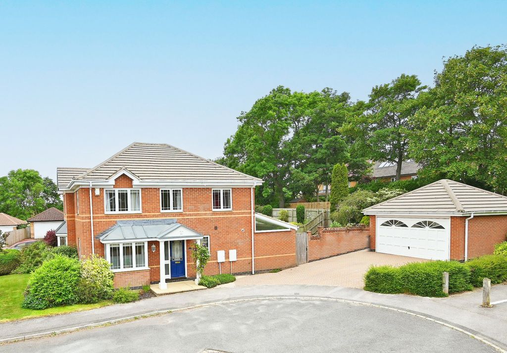 Property photo 1 of 36