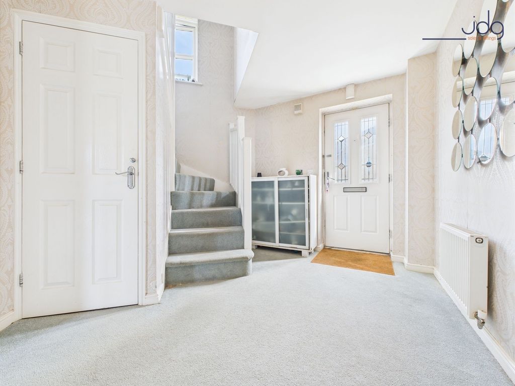 Property photo 2 of 20 Entrance Hall