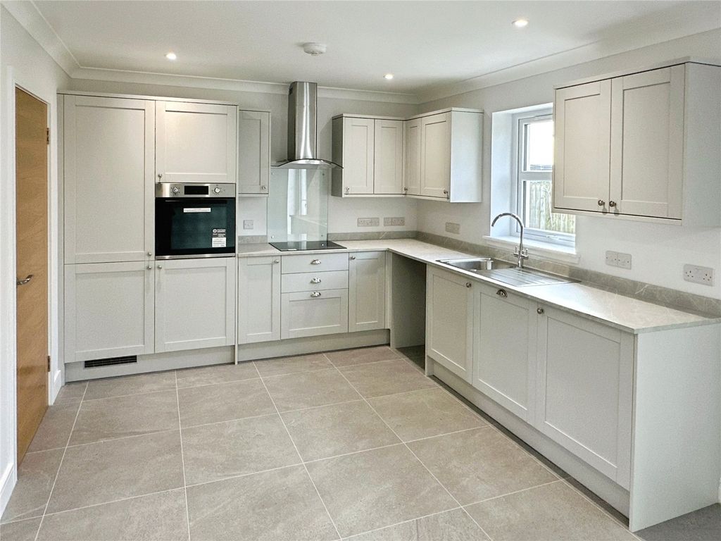 Property photo 3 of 20 Picture No. 33