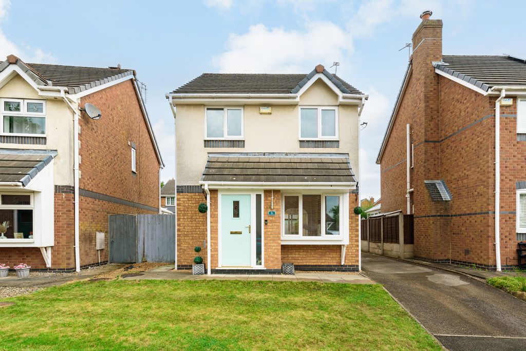 Property photo 1 of 16 6 Brookview