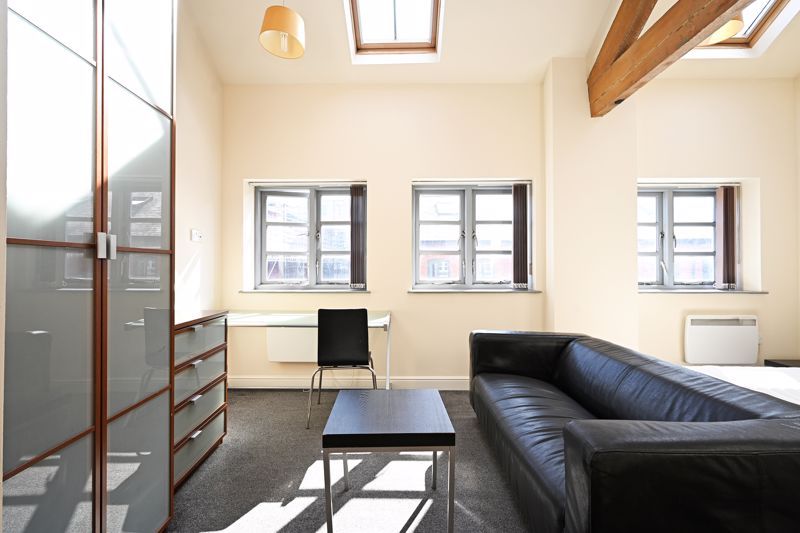 Property photo 1 of 17 Studio Living Space