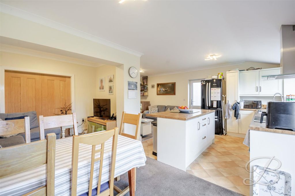 Property photo 3 of 28 Ccltd-21.Jpg