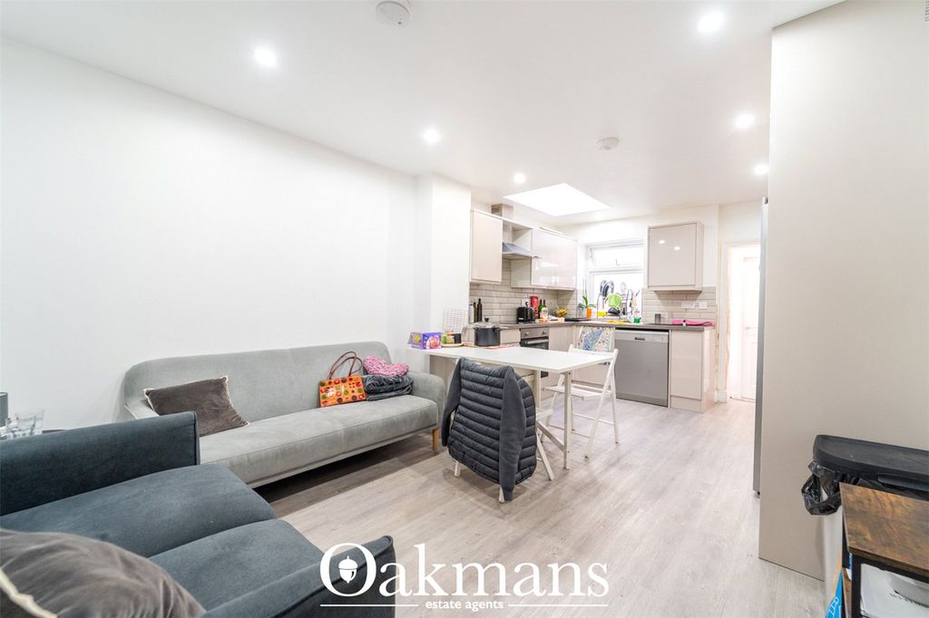 Property photo 3 of 38 Picture No. 33