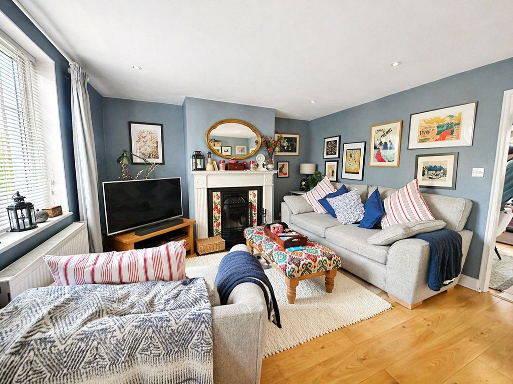 Property photo 3 of 17 Picture 3