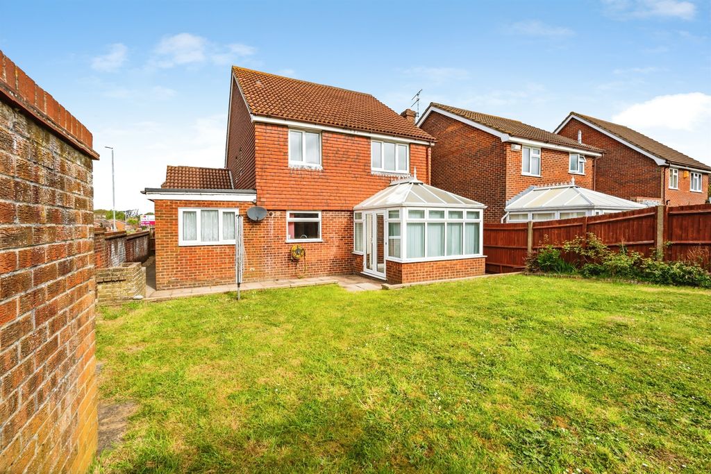 Property photo 2 of 19