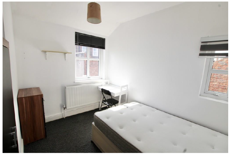 Property photo 1 of 4