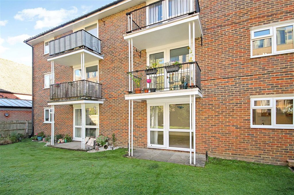 Property photo 1 of 9 Picture No. 07