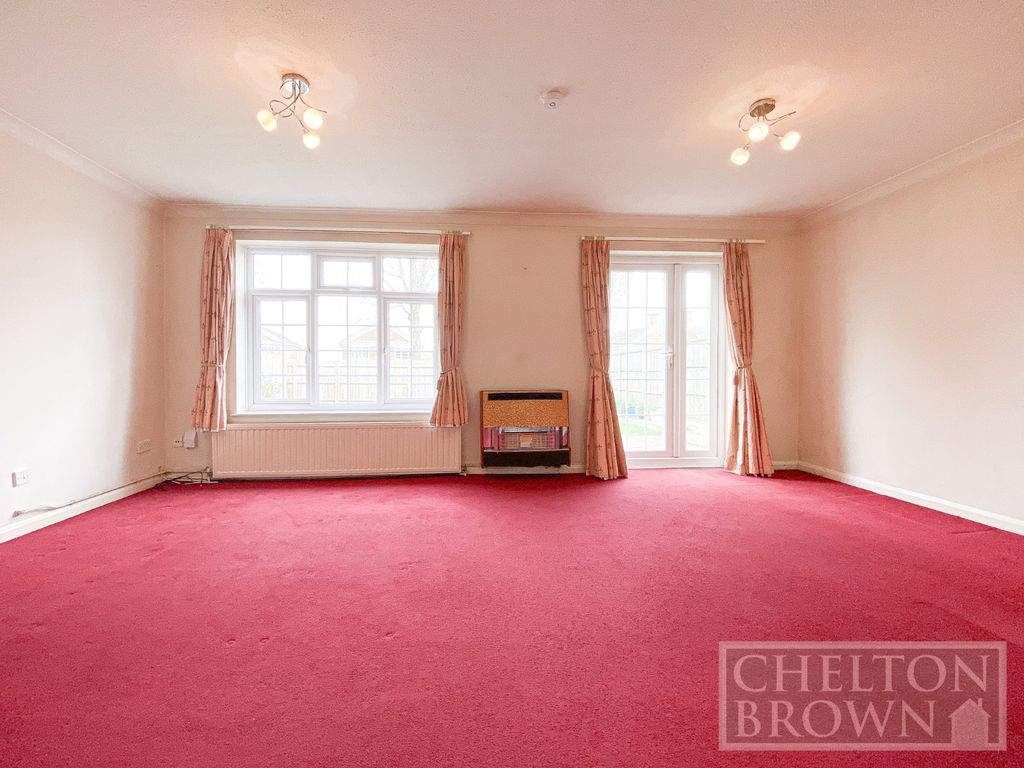 Property photo 3 of 35 Lounge