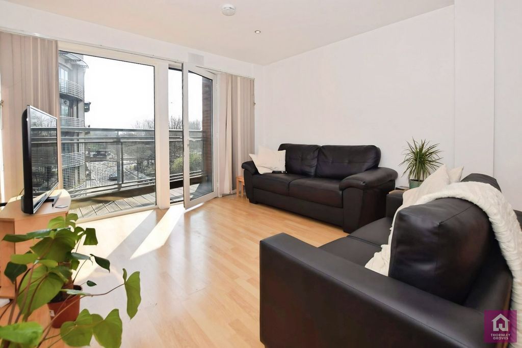 Property photo 1 of 11 Picture No. 24