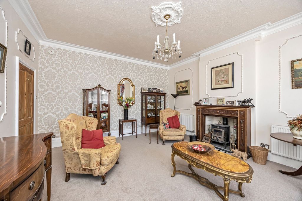 Additional image 4 of 3 bed flat for salePrinces Square, Hove BN3