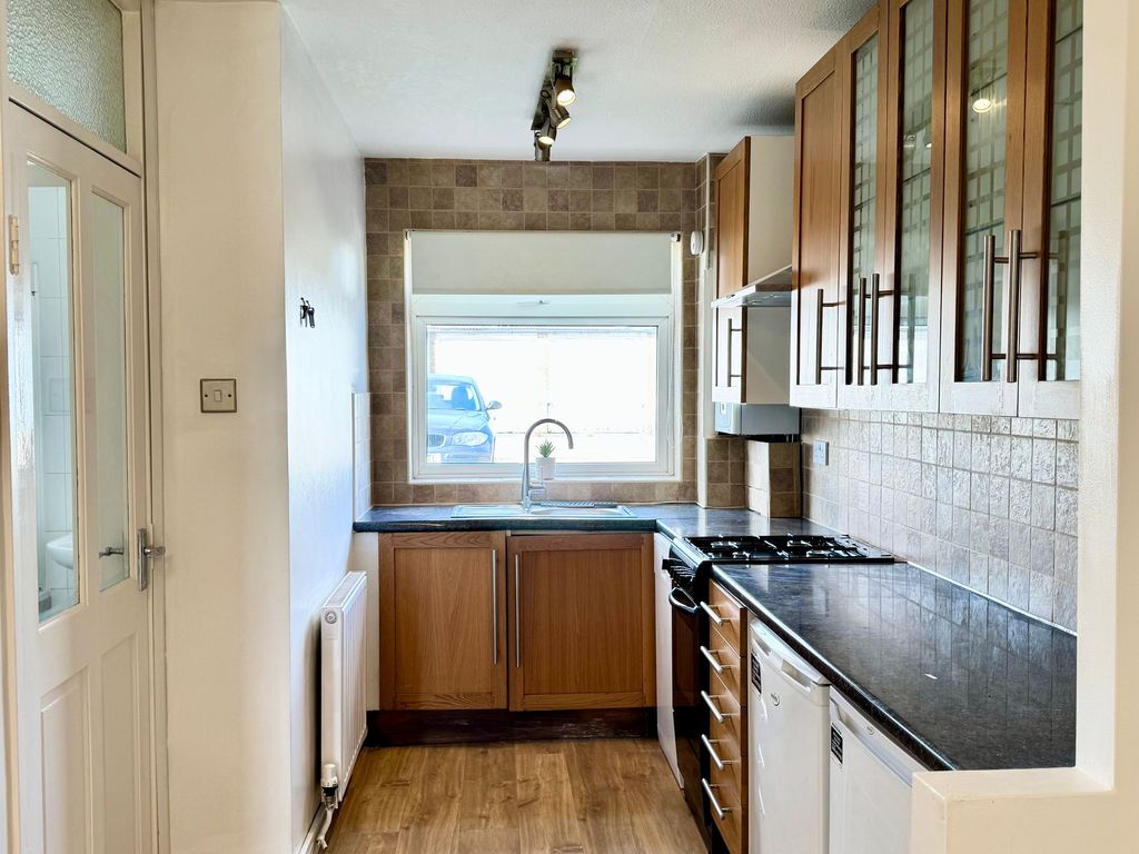Property photo 2 of 6