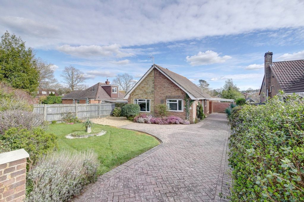 Property photo 1 of 27