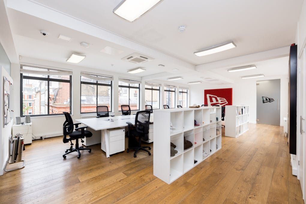 Property photo 2 of 8 Webres4142Eastcastlest5.Jpg