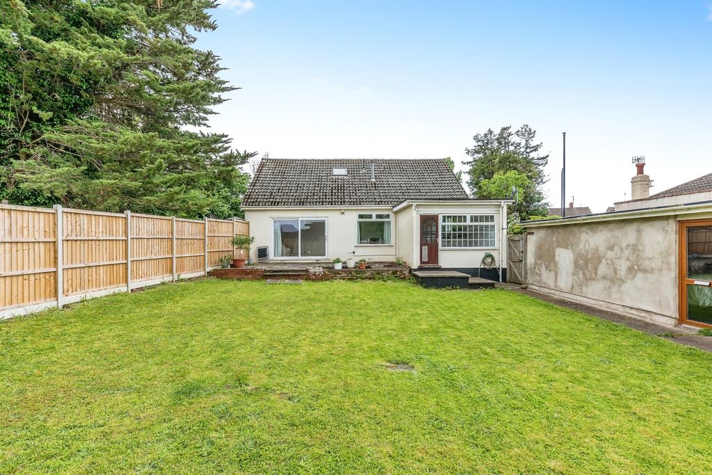 Property photo 2 of 15