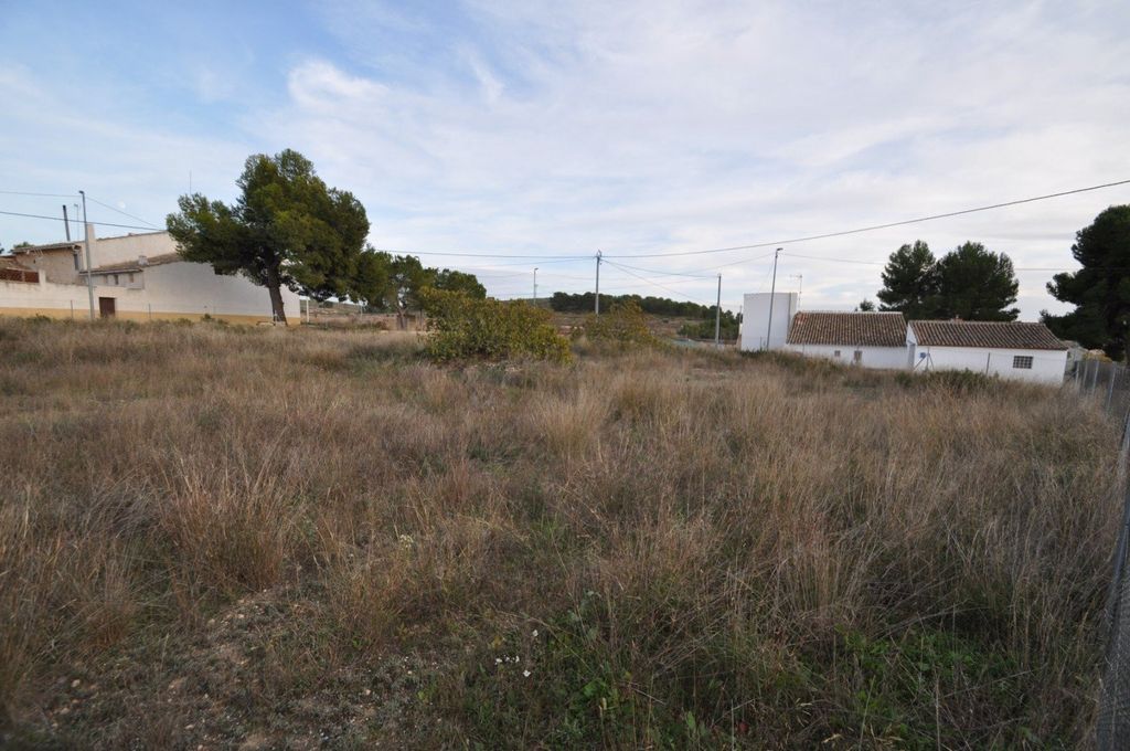 Property photo 3 of 7