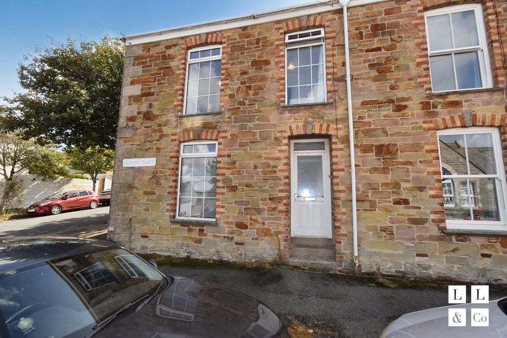 Property photo 2 of 13