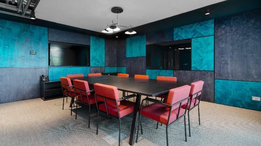 Property photo 2 of 7 Serviced Office To Rent In Charecroft Way, Hammers