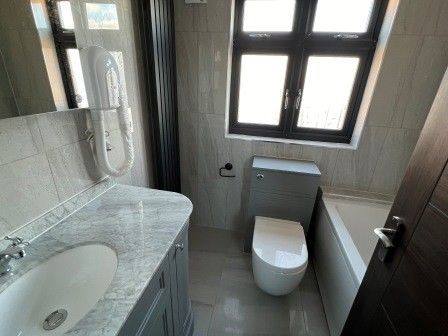 Property photo 3 of 5 Gallery