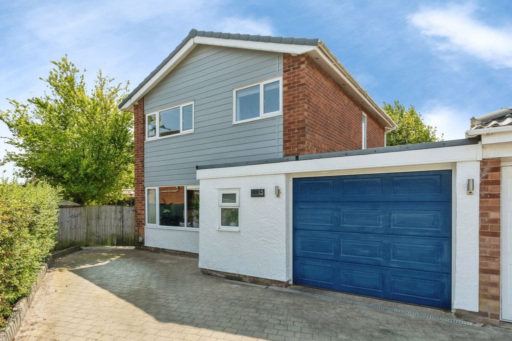 Property photo 1 of 31 Pbox-Img.Jpg