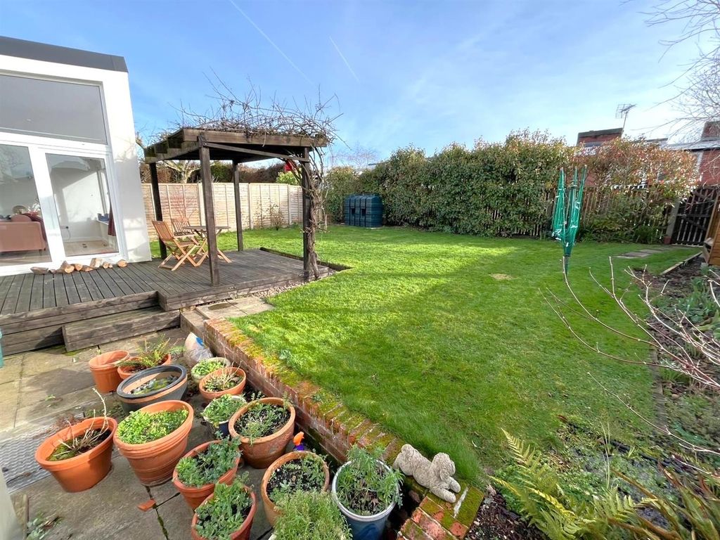 Property photo 2 of 17 Muzzgard.Jpg