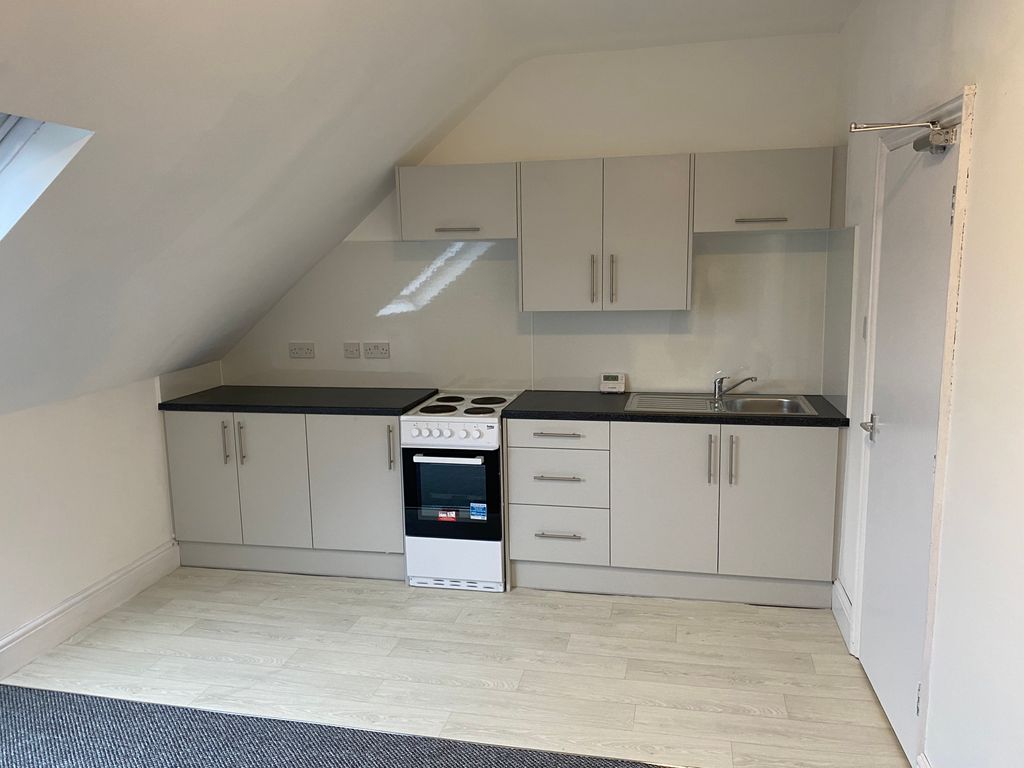 Property photo 1 of 5 Kitchen