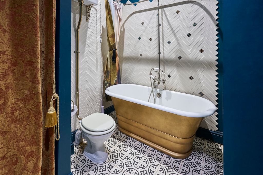 Property photo 3 of 19 Hoststaymermaidflat633Hollandroadhove034Guestycopy