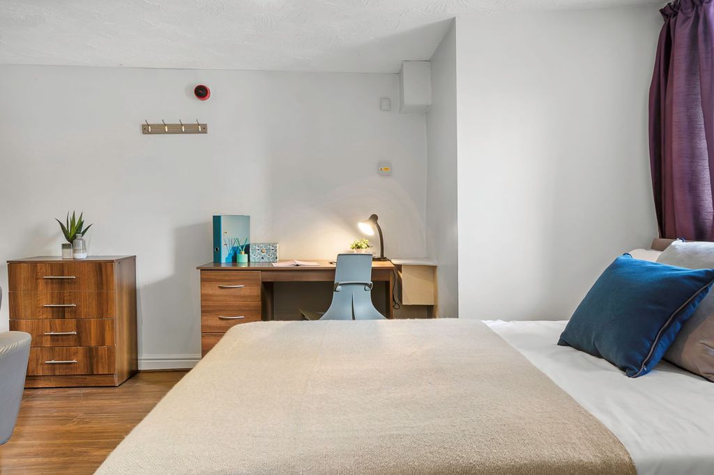 Property photo 2 of 5 Property Photo