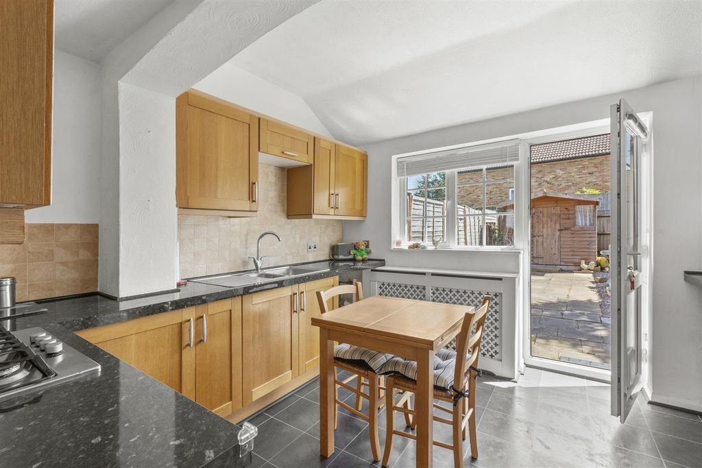 Property photo 2 of 12 Station Road-3.Jpg