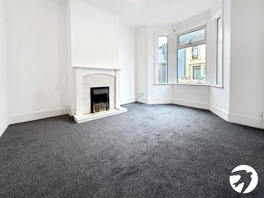 Property photo 3 of 14 Picture No. 06