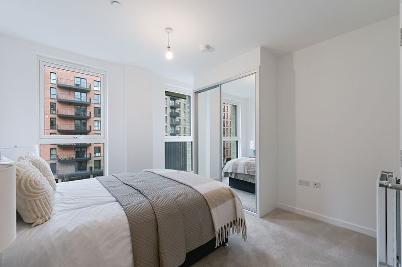 Property photo 3 of 10 Bedroom