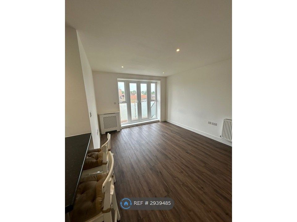 Property photo 3 of 7