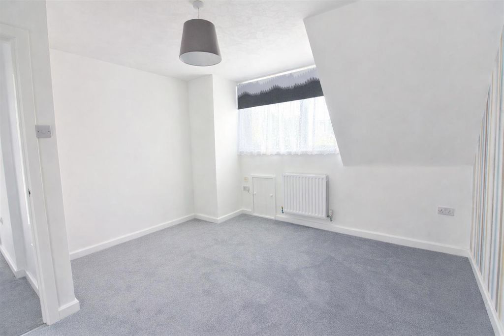 Property photo 3 of 6 432d4916-6De6-488A-8c59-c60Fb2E86Bc9.Png