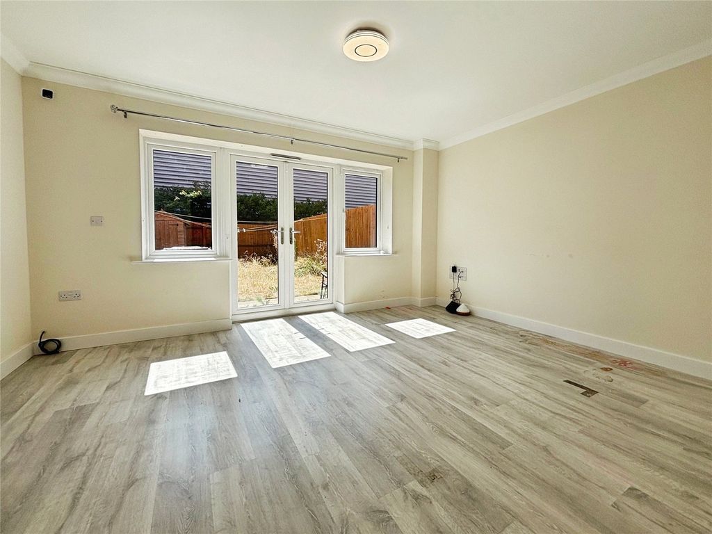 Property photo 3 of 10 Picture No. 03