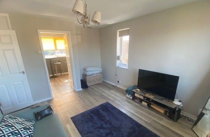 Property photo 3 of 12