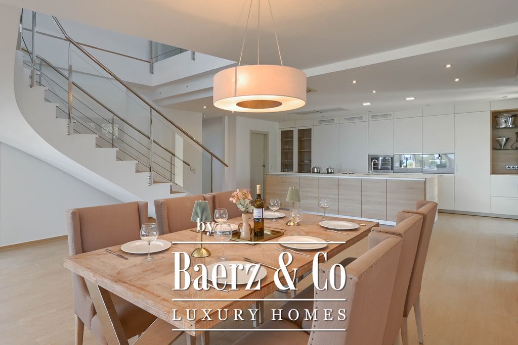 Property photo 3 of 48