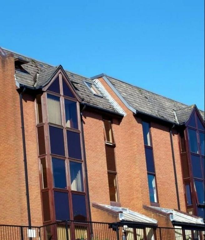 Property photo 1 of 6