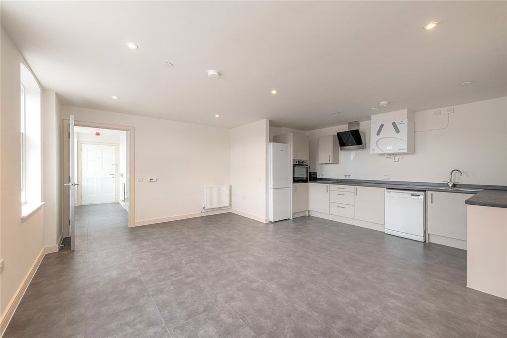 Property photo 1 of 17 Picture No. 03