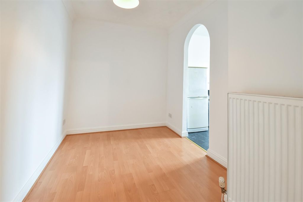 Property photo 3 of 15 Dining Room