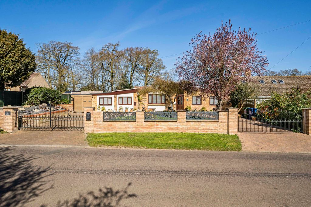 Property photo 1 of 49