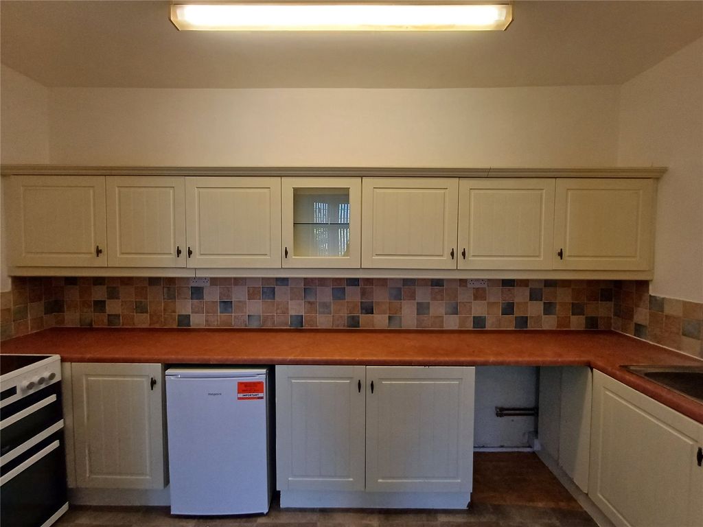 Property photo 3 of 5 Picture No. 14
