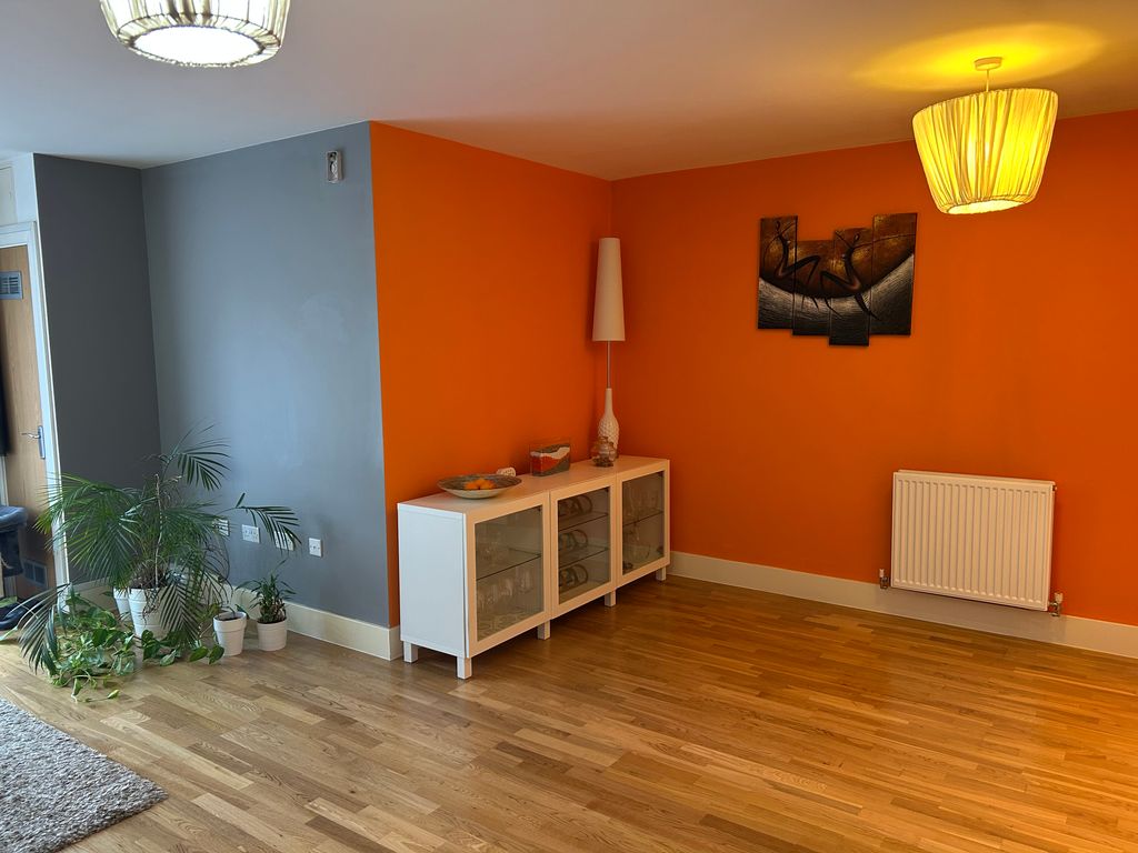 Property photo 2 of 14 Img-3194