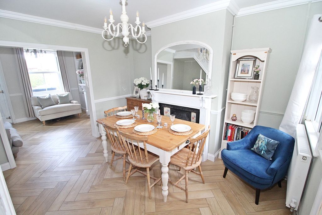 Property photo 3 of 13 3717645