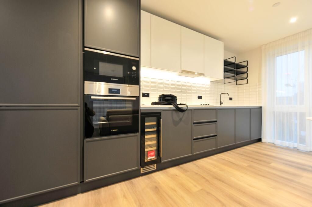 Property photo 2 of 12 619E88A7Aed4d79Cecbcfb8cd88c1ee7.Jpeg