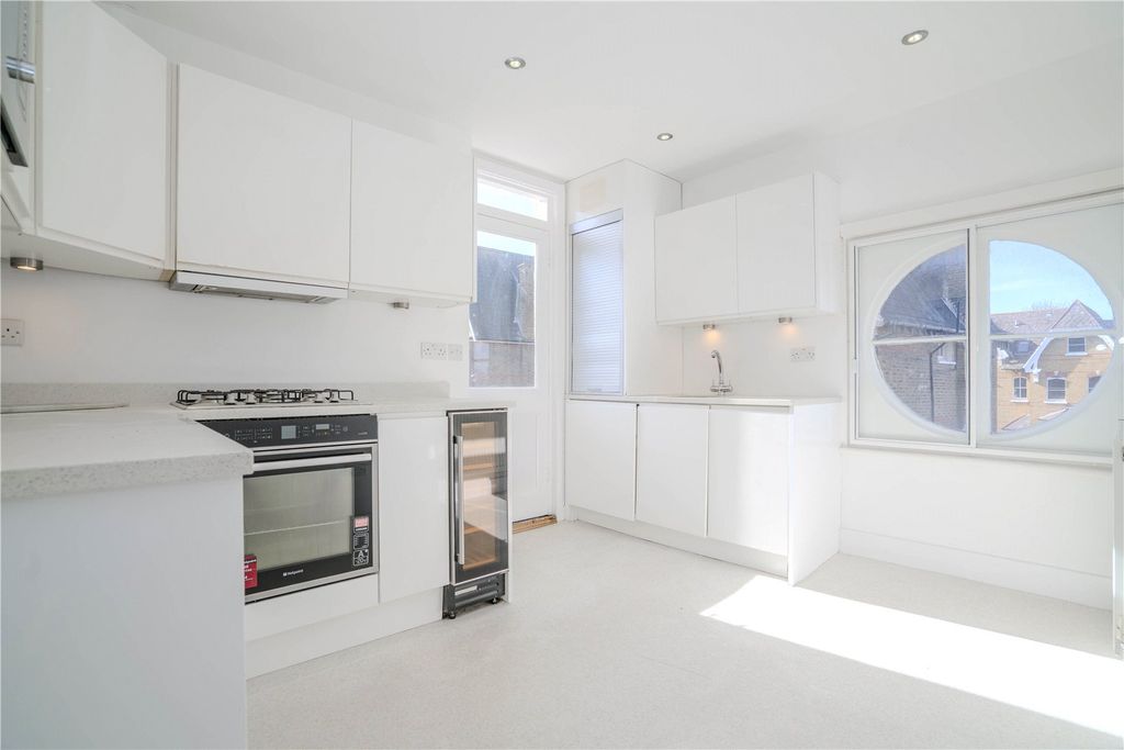 Property photo 2 of 8 Picture No. 08