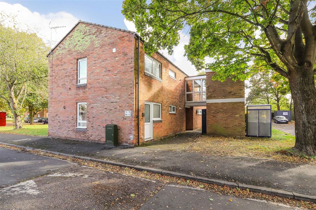 Property photo 1 of 16