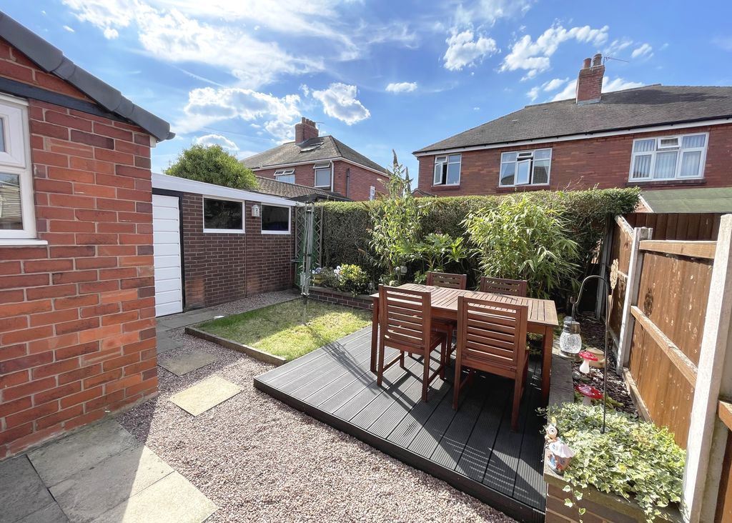 Property photo 3 of 28 Rear Garden