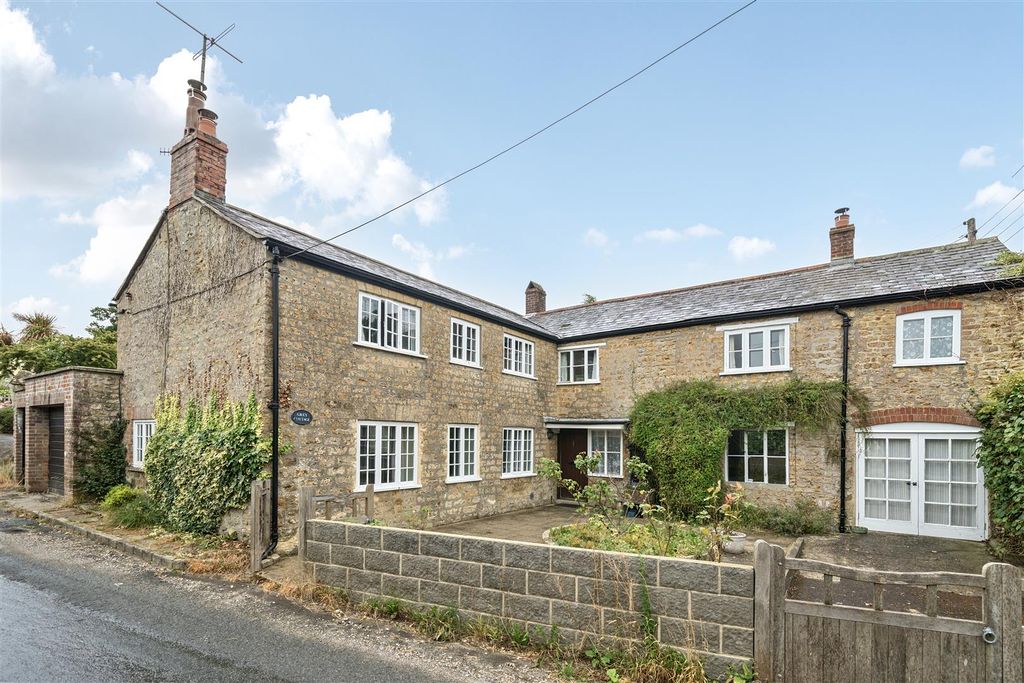 Property photo 1 of 13