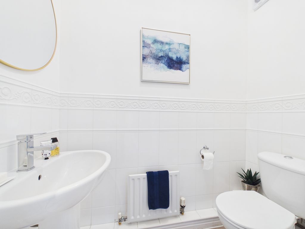 Property photo 3 of 19 WC