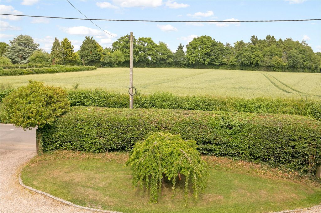 Property photo 2 of 24